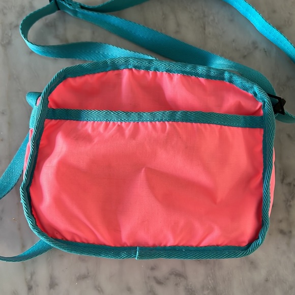 LeSportsac neon 🌈 cross body bag - Picture 4 of 6